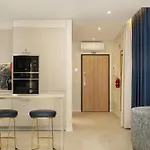 Safira Suites 201