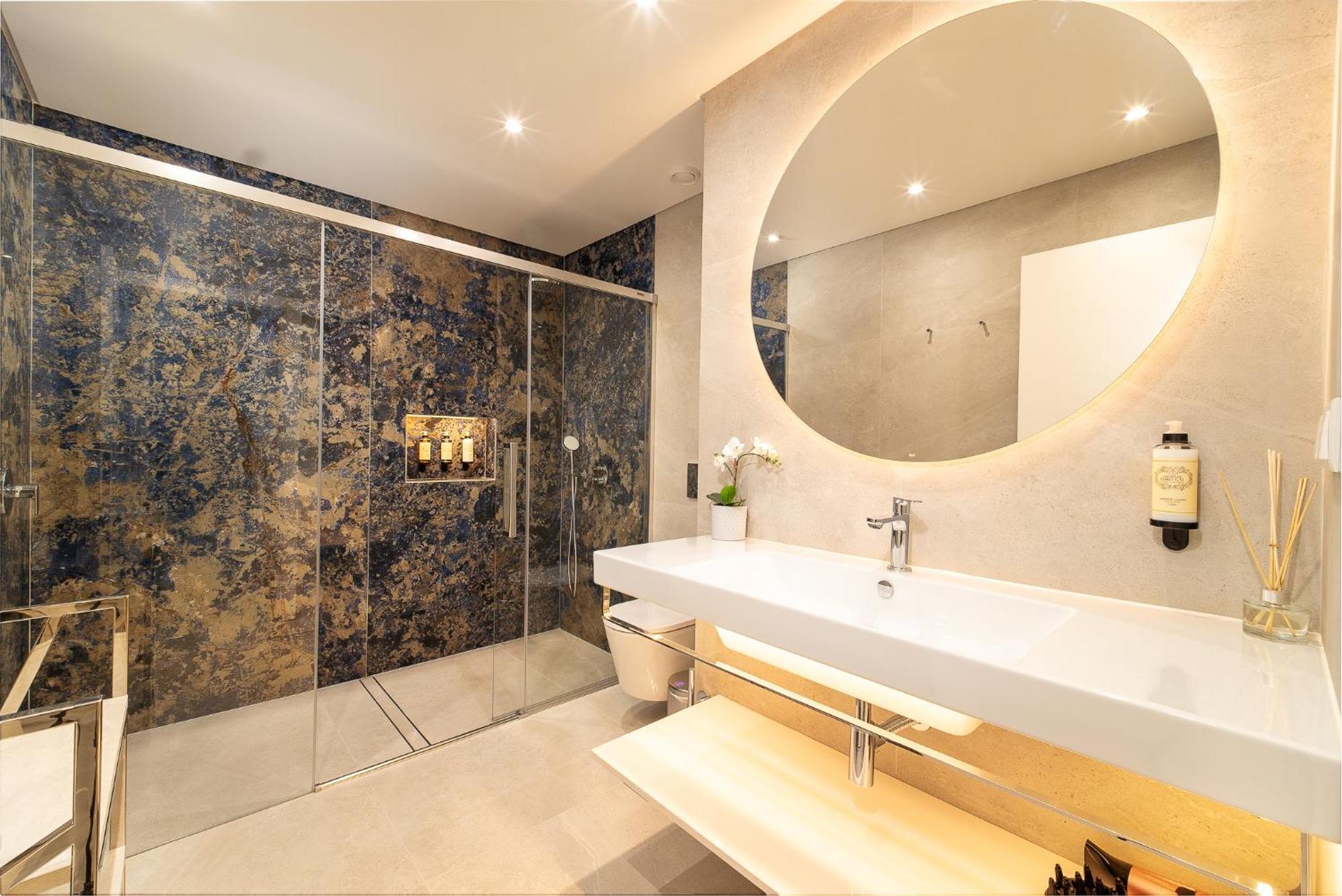 Apartamento Safira 201 *
